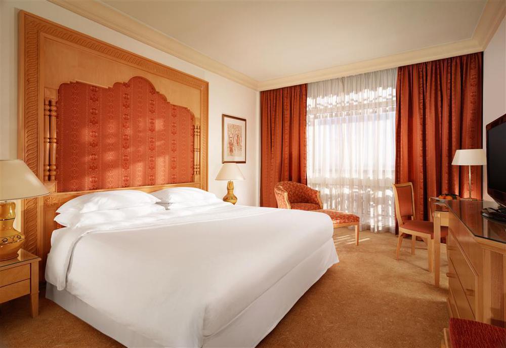Sheraton Tunis Hotel Room photo